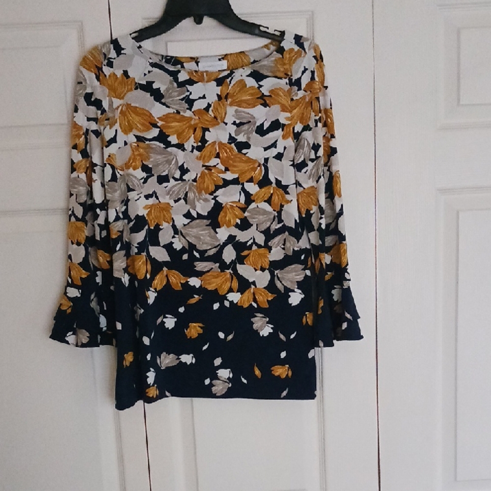 Charter Club Women's Blouse in Navy, Gold, and Cream